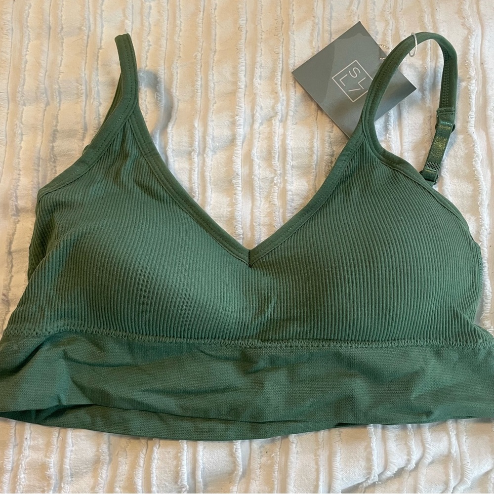 Seamless bra
